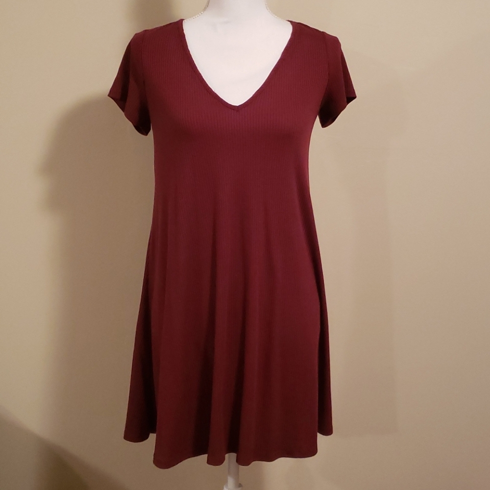 Burgundy dress - Juniors Small